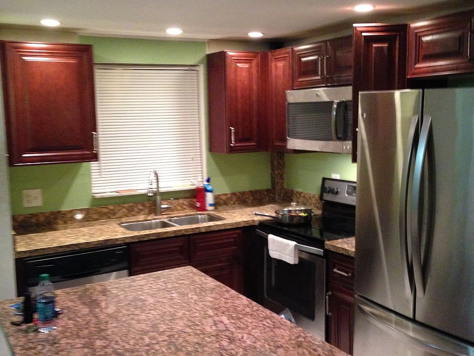 1st image of 801 W Oakland Blvd