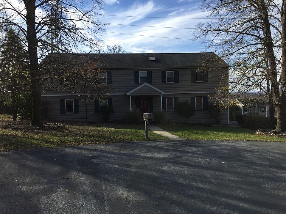 1st image of 3 Fox Chase Cir