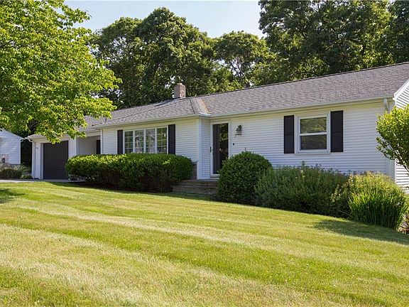 2nd image of 7 Linwood Dr