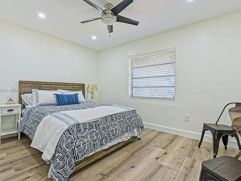 10900 SW 124th Rd — Photo 17