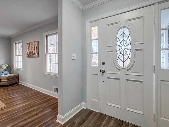 5th image of 3162 Roseheath Ln