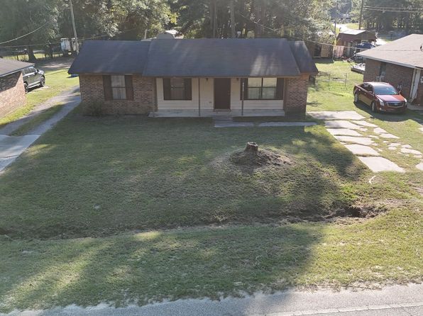 1368 Legrand Smoak St