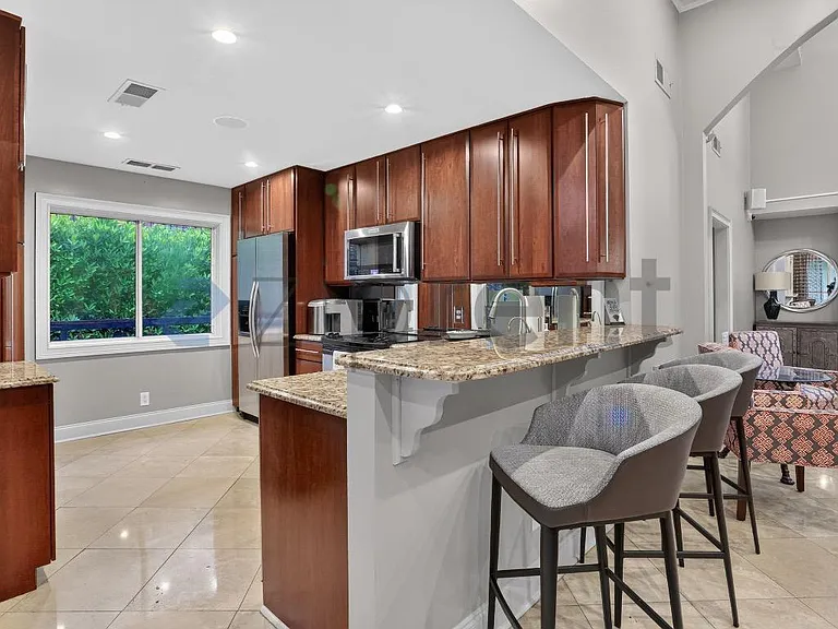 1409 River Green Dr NW — Photo 5