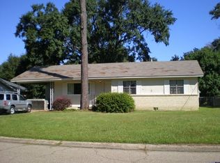 2707 Sunset Dr, Hattiesburg, MS 39402