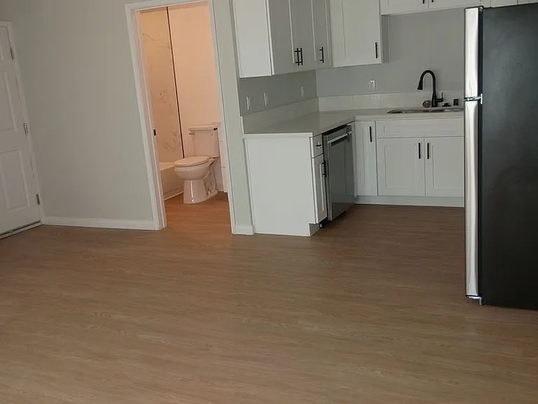 5302 Colodny Ave — Photo 16