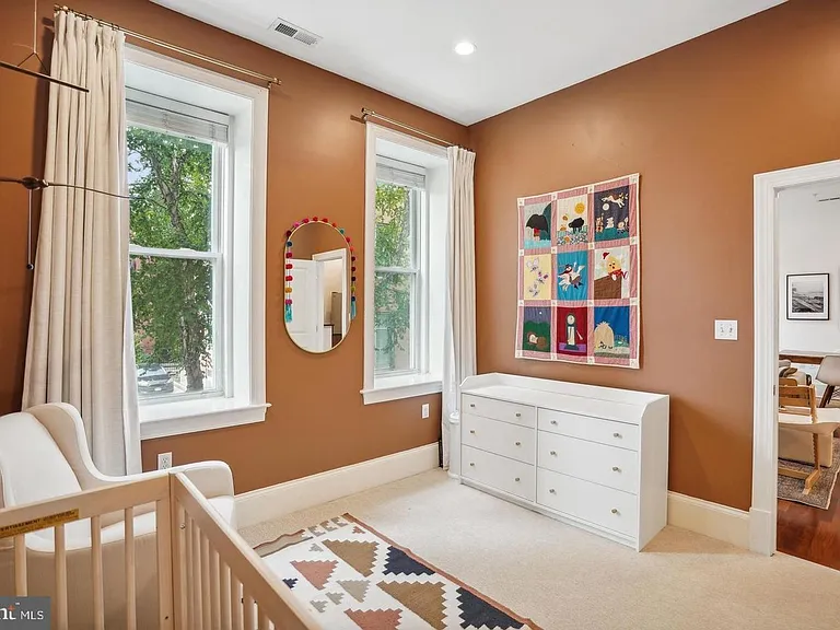 1324 Euclid St NW #103 — Photo 4