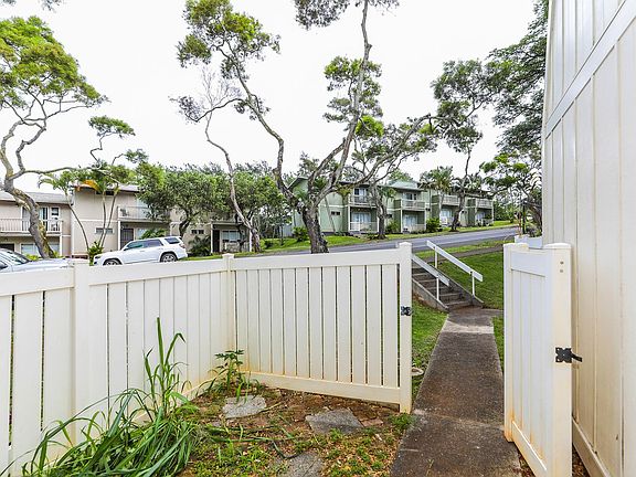 4th image of 98-733 Kaonohi St #36