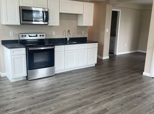 8 Village St #B, Dudley, MA 01571