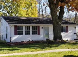 1124 38th St SE, Cedar Rapids, IA 52403