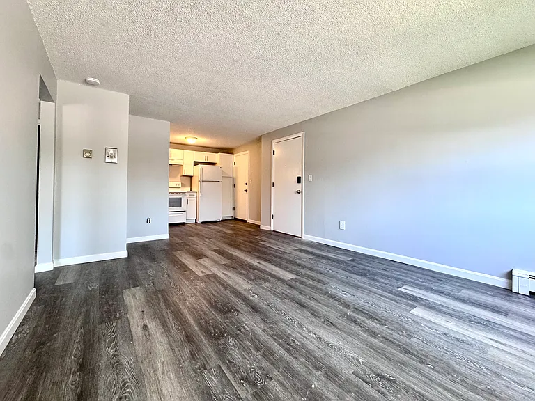 128 North St #10 — Photo 3