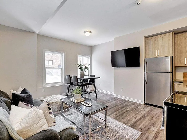 84 Russell Ave #10A — Photo 5