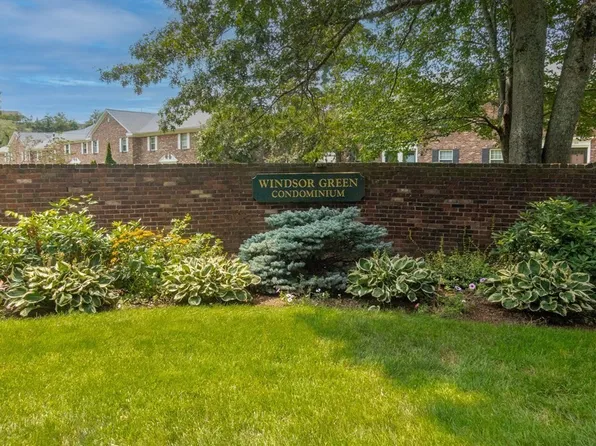 103 Windsor Dr #103, Framingham, MA 01701