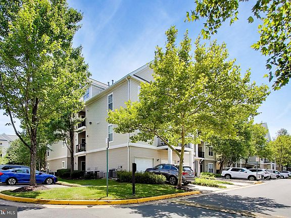 3rd image of 13357 Connor Dr APT J