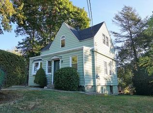 186 Sears Ave, Elmsford, NY 10523