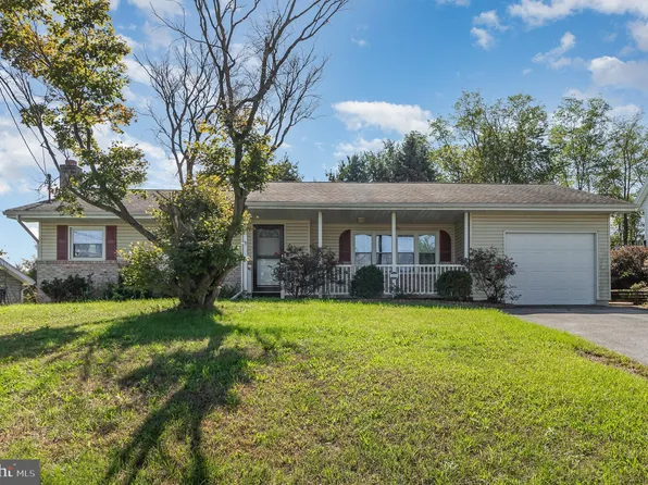 8151 Somerset St, Hummelstown, PA 17036