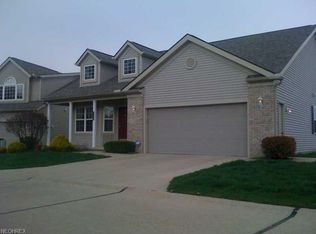 375 Hillside Ter, Akron, OH 44056