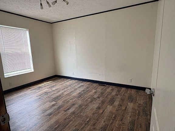 5th image of 44 Scarce Fat Rd