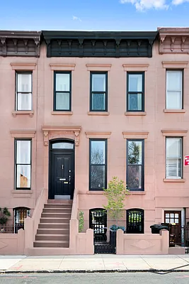 Sold by Compass | media 20