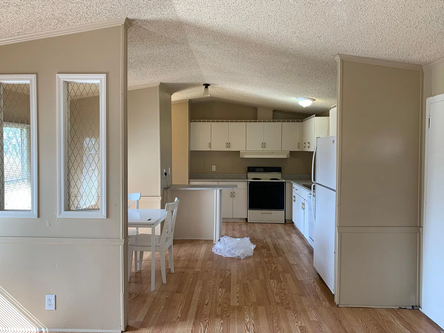3 bed, 1500 sqft, $1,200 — Photo 4