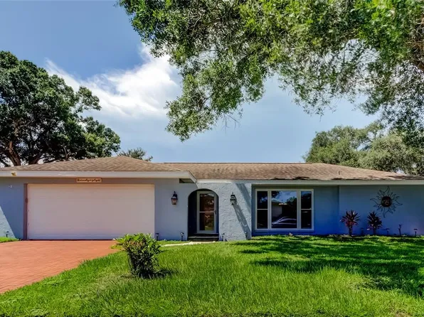 1688 Eden Ct, Clearwater, FL 33756