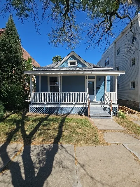 3239 Gillham Rd