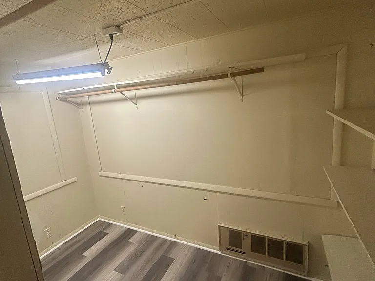 409 W Mulberry St #1 — Photo 8
