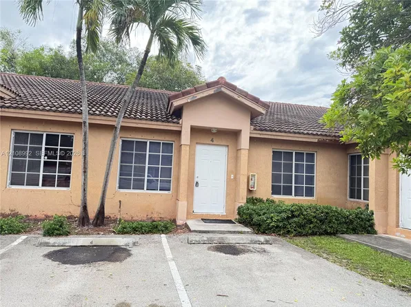 117 SE 3rd Ave APT 3, Hallandale, FL 33009