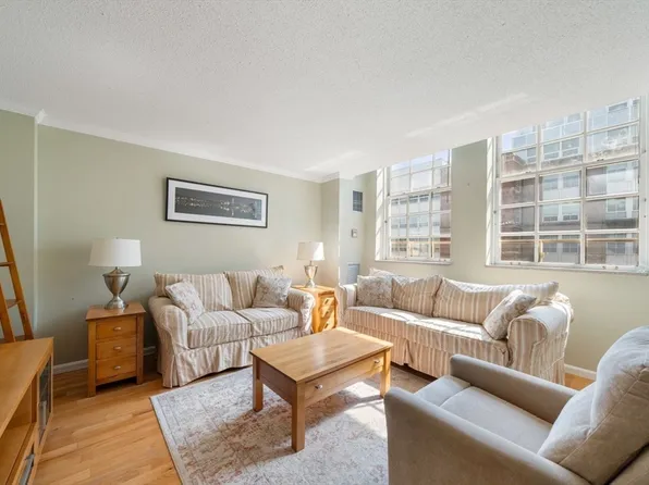 106 13th St APT 324, Charlestown, MA 02129