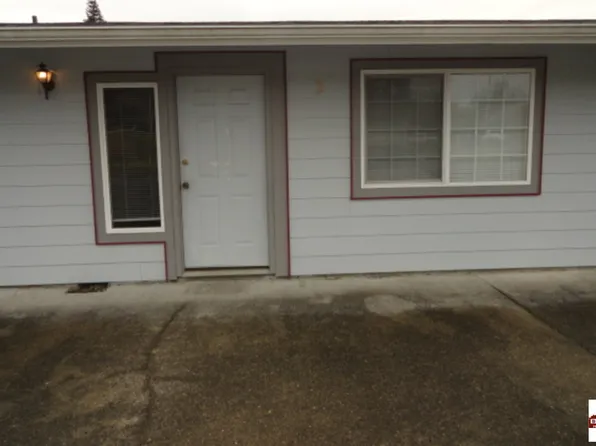 408 N 14th St APT 3, Elma, WA 98541