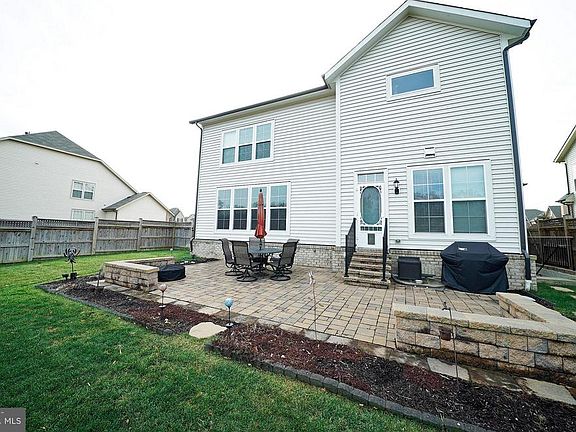 5th image of 42402 Myan Gold Dr