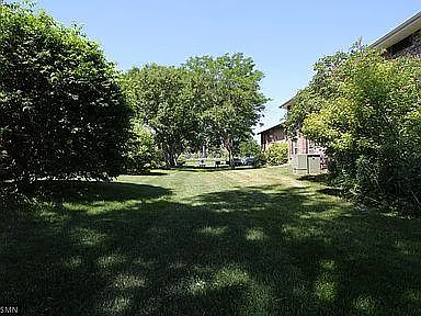1025 Smetana Rd #2 — Photo 32