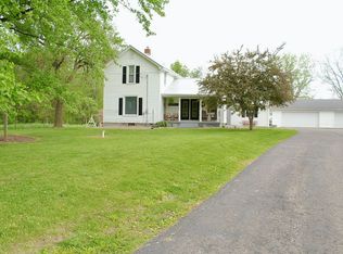 8256 N Angling Rd, Kendallville, IN 46755