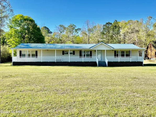 645 Elwoods Lane, Kinston, NC 28504
