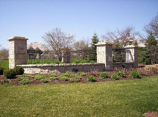 3rd image of 24822 W Wildberry Ct