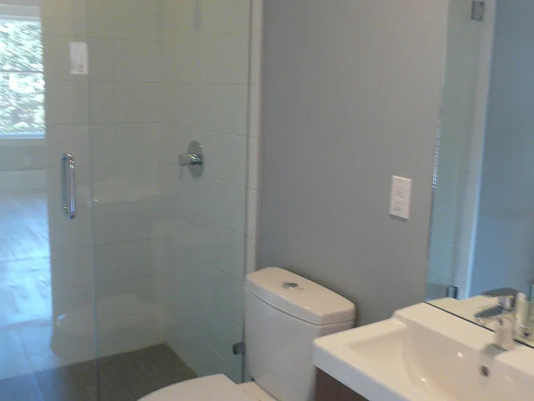 665 Parker Ave — Photo 10