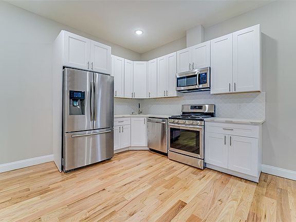 3rd image of 71 Beacon Ave #2