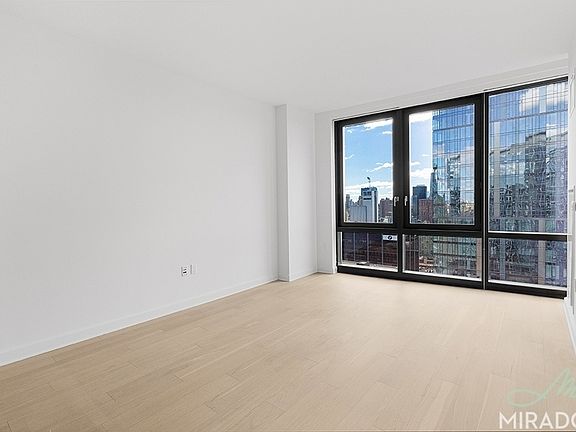 4th image of 21 W End Ave APT 4206