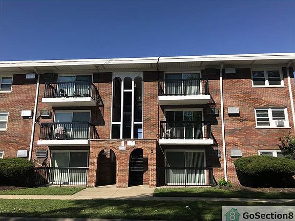 2nd image of 14144 S School St #8VL