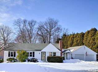 7 Courtland Dr, Chelmsford, MA 01824