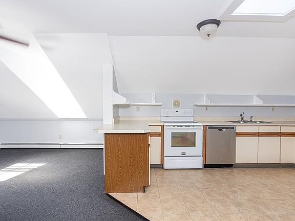 3rd image of 85 Mill St #3