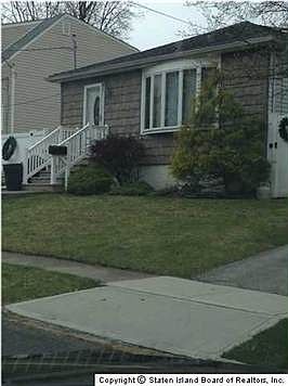 2nd image of 283 Thornycroft Ave
