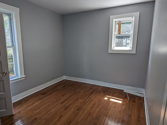 5th image of 50 Truman St #1