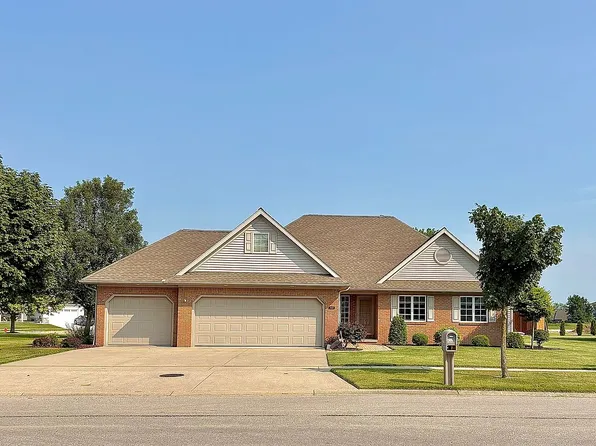1112 Arrowhead Trl, Wauseon, OH 43567