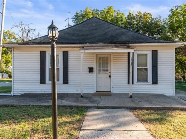 501 W South Ave, Independence, MO 64050