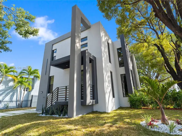 1644 NW 8th Ter, Miami, FL 33125