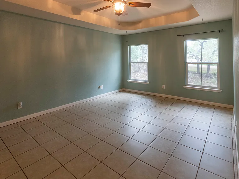 1015 Twin Deer Ln — Photo 9