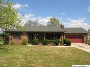 910 Hillwood Dr SW, Decatur, AL 35601