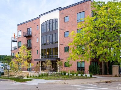 325 E Smt UNIT 201, Ann Arbor, MI, 48104
