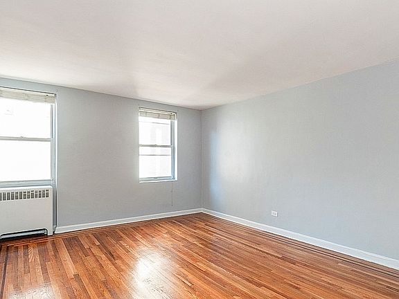 2nd image of 123 Avenue A #2R