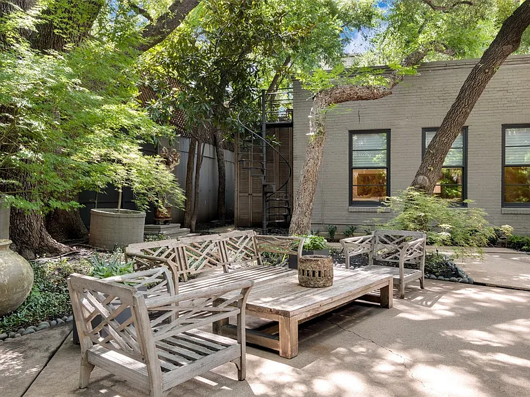 3610 Congress Ave — Photo 34